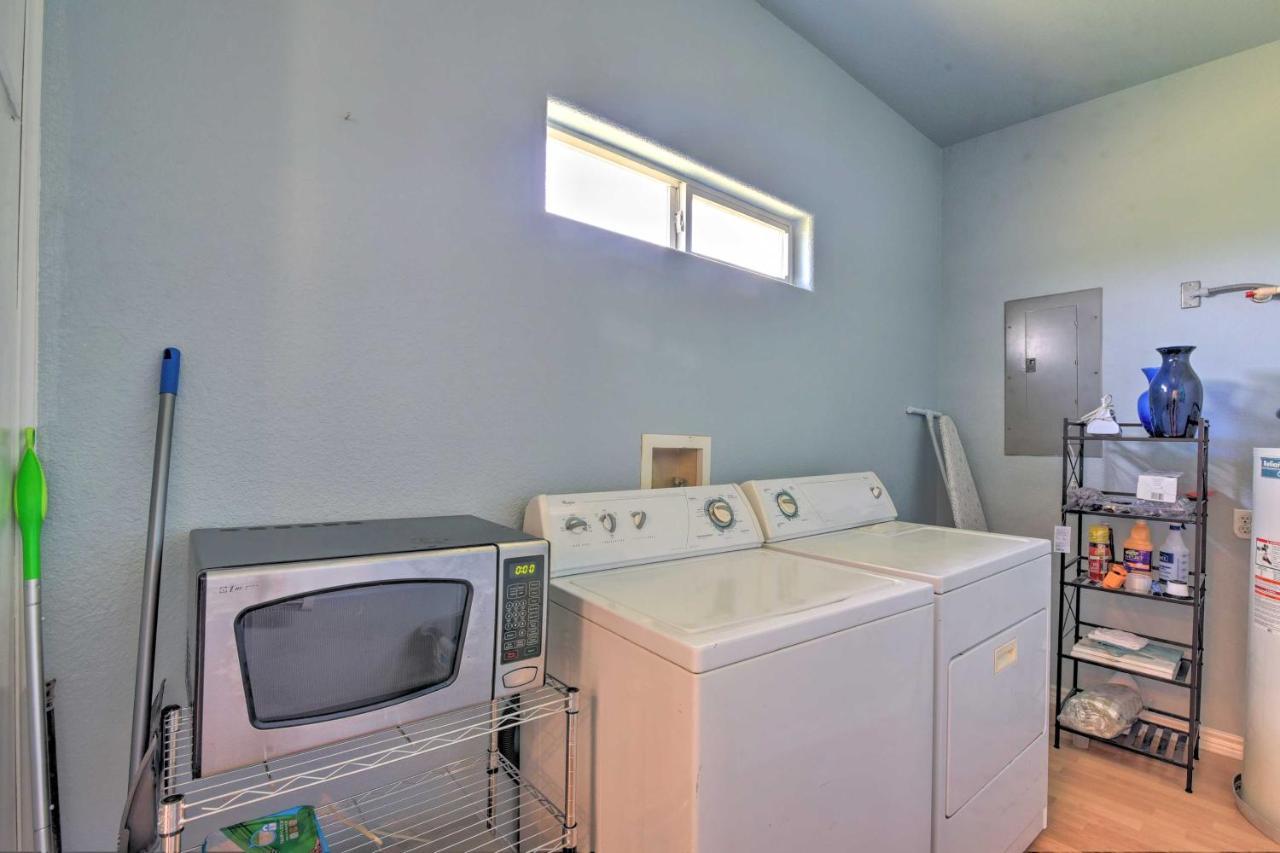 Bright Crystal Beach House, Walk To Coast! Bolivar Peninsula Exterior foto