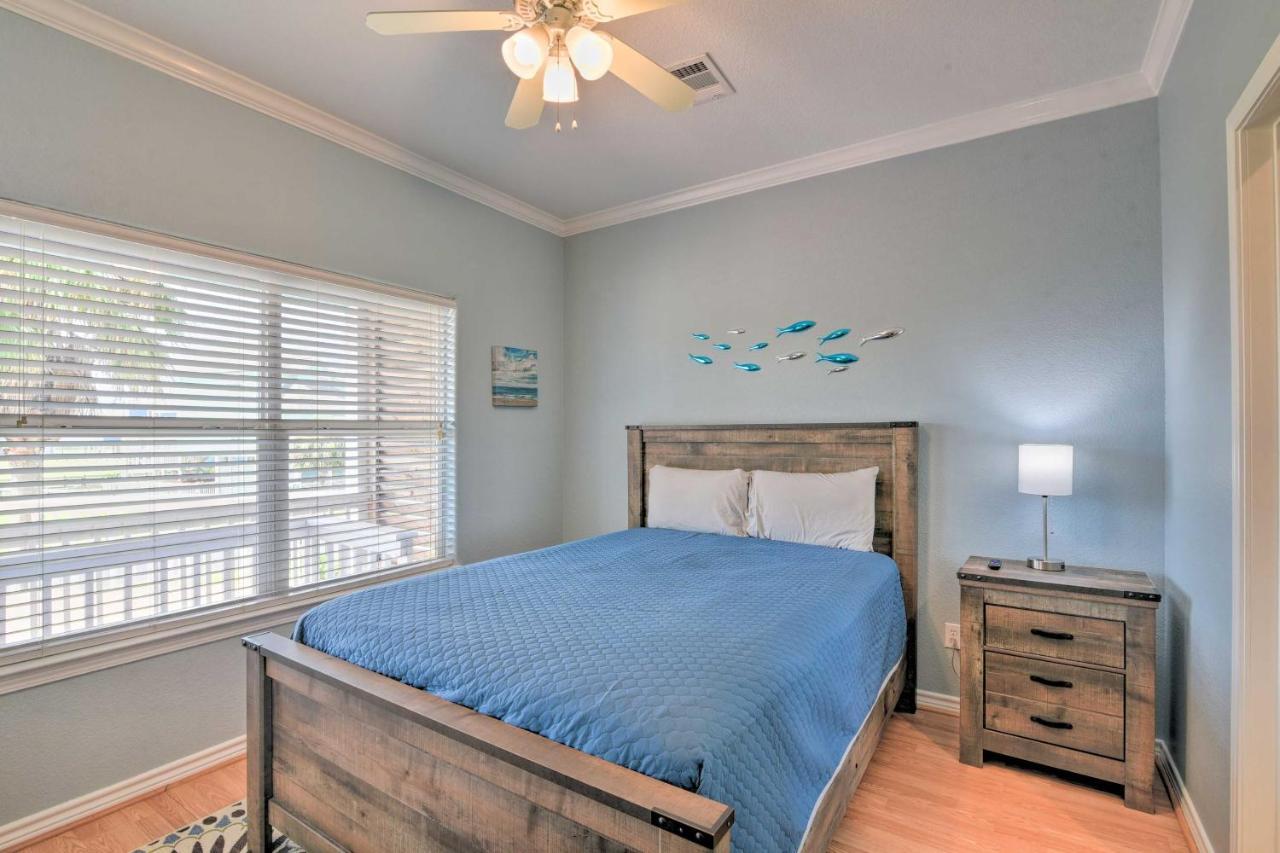 Bright Crystal Beach House, Walk To Coast! Bolivar Peninsula Exterior foto